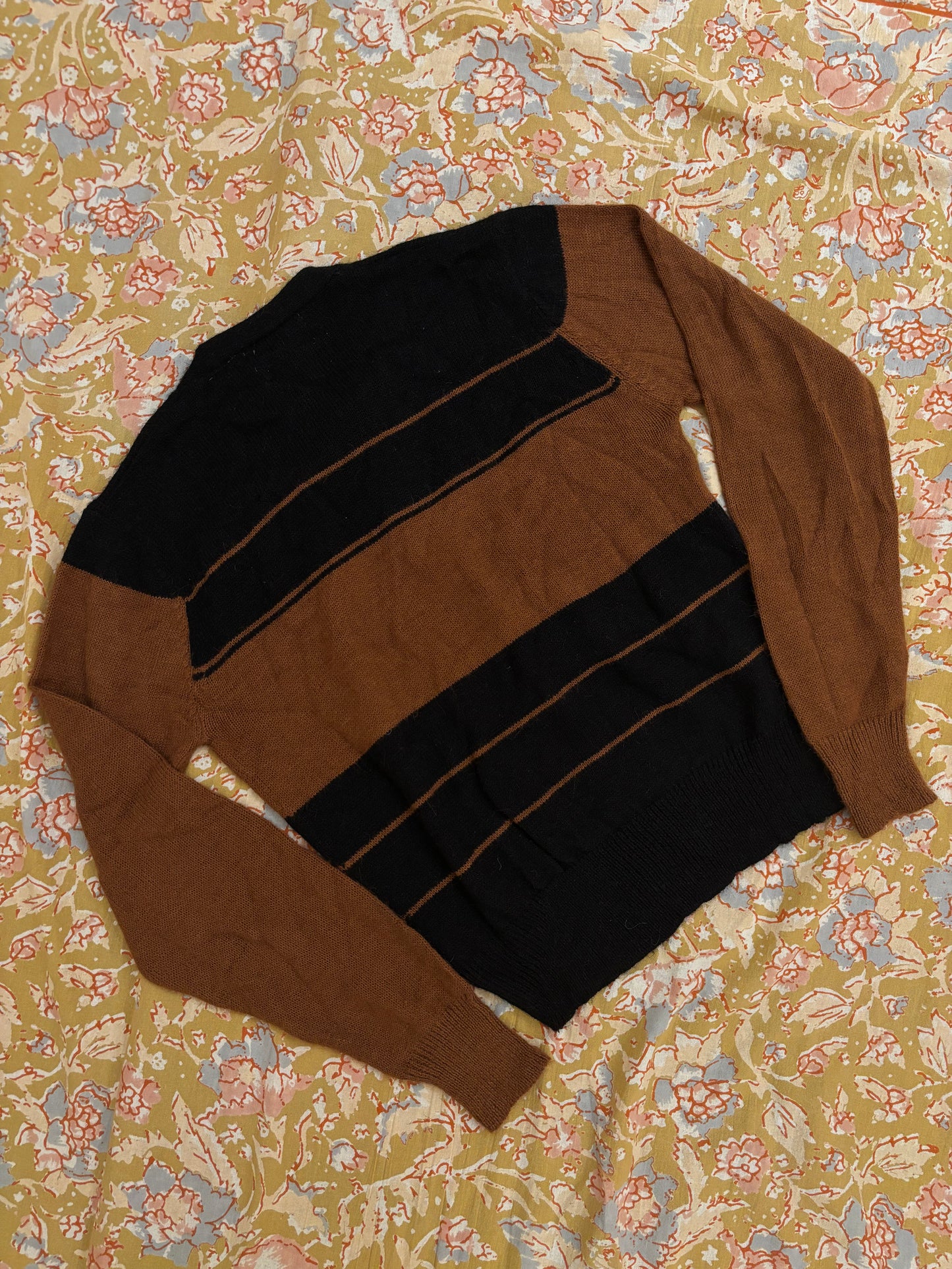 70s “Sweater Stop” Sweater