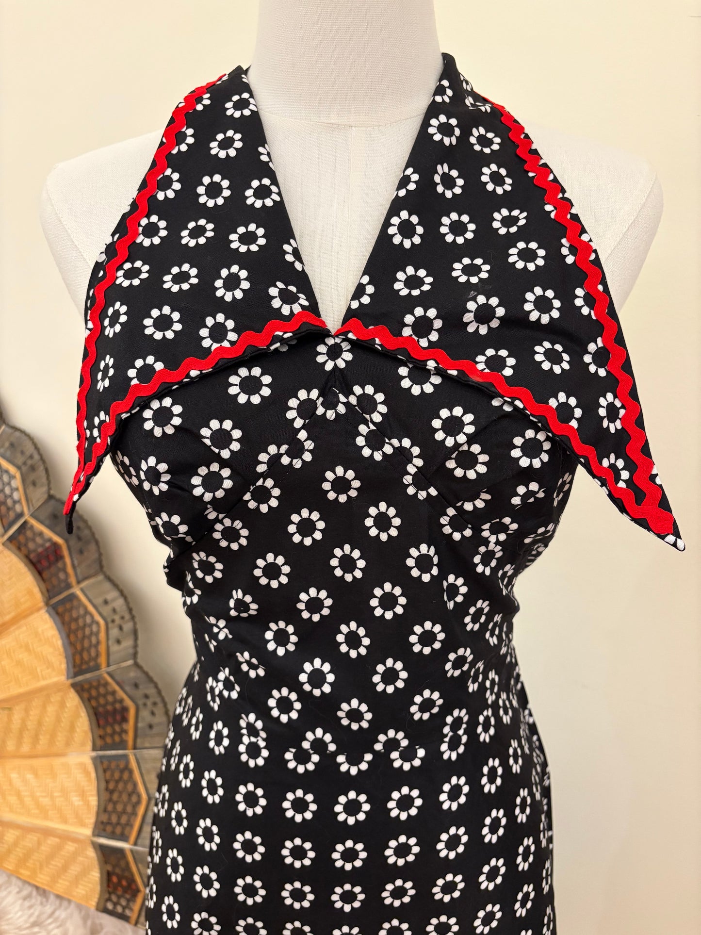 Late 60s Daisy Halter Mini