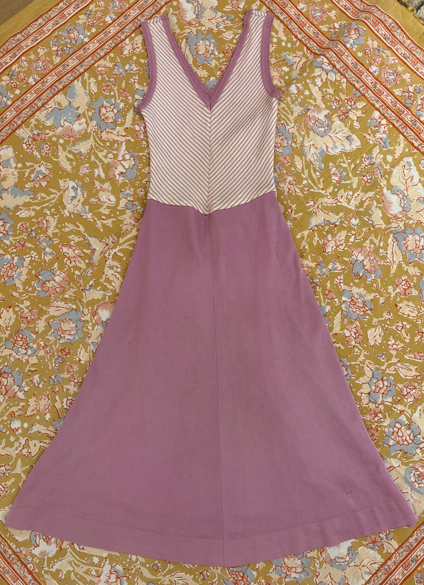 70s Lavender Chevron Midi Dress
