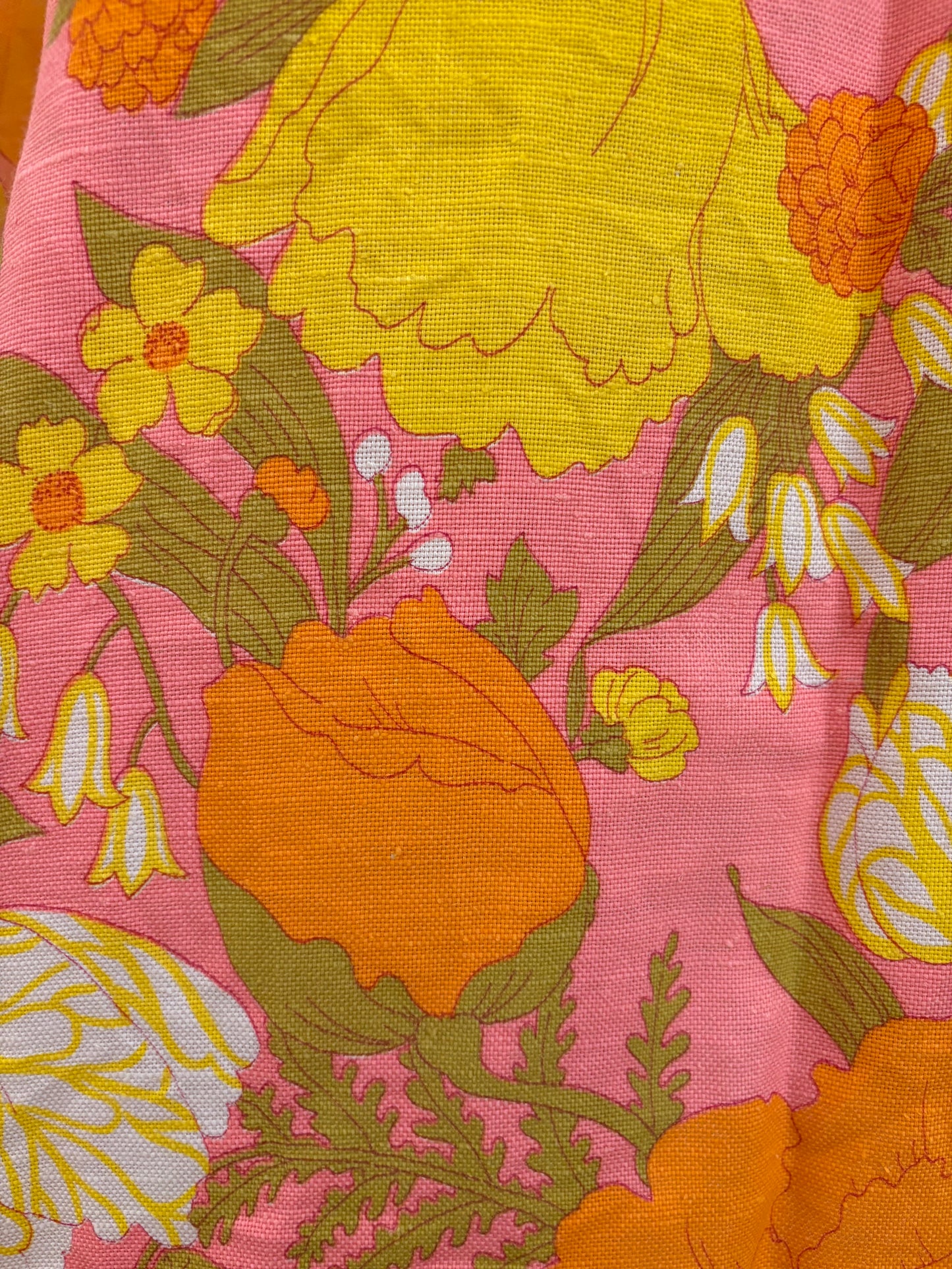 1960s Psychedelic Flower Bomb