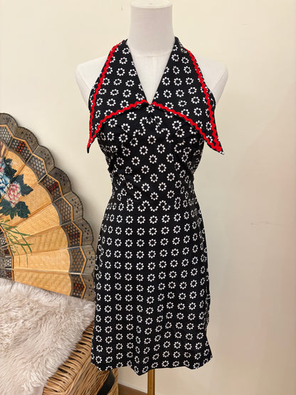 Late 60s Daisy Halter Mini