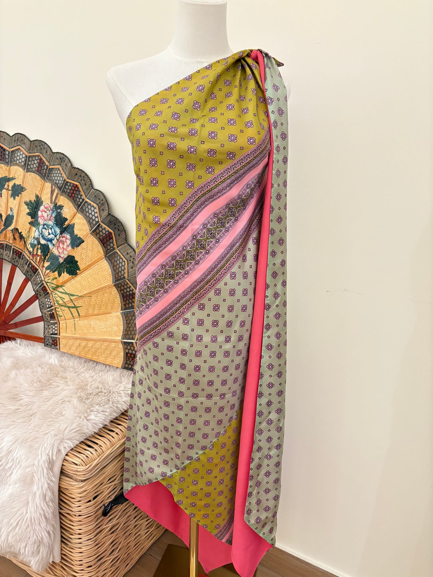 1960s Saks Fifth Avenue By Wanda Belli Dress